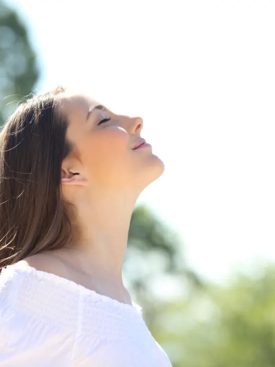 5 Easy Breathing Techniques To Reduce Stress and Anxiety